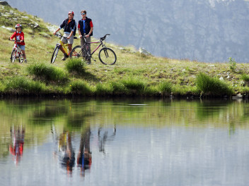 Mountain biking for the whole family (photo Visitmonterosa)